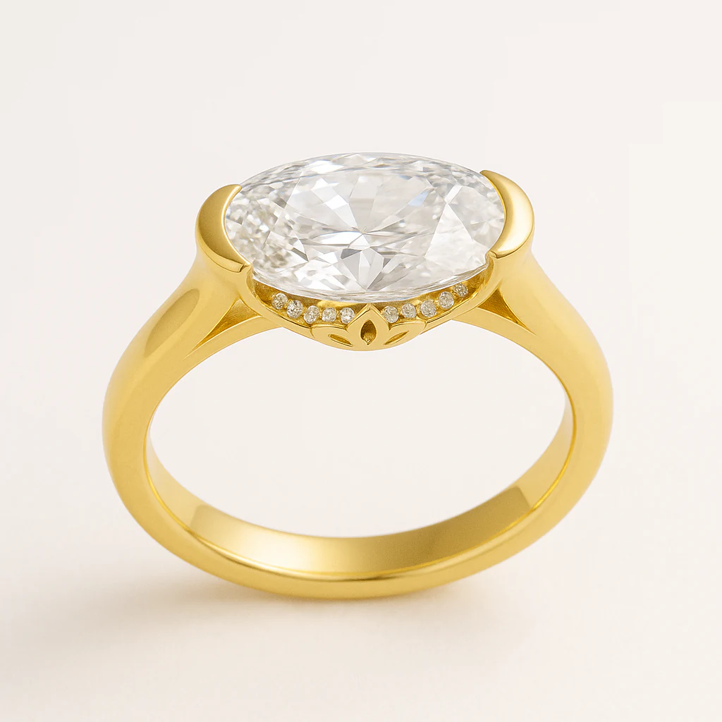 Oval ring in yellow gold, three-quarter view