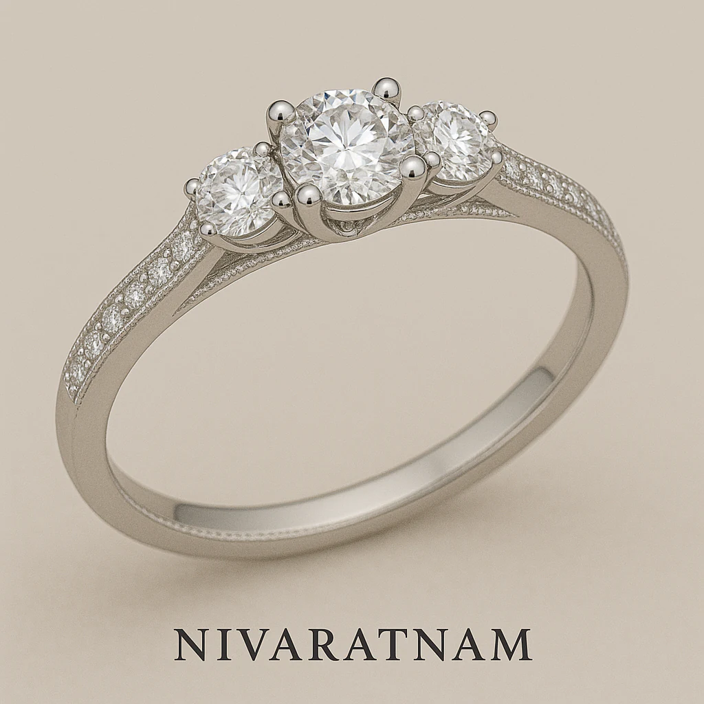 Round ring in white metal, three-quarter view