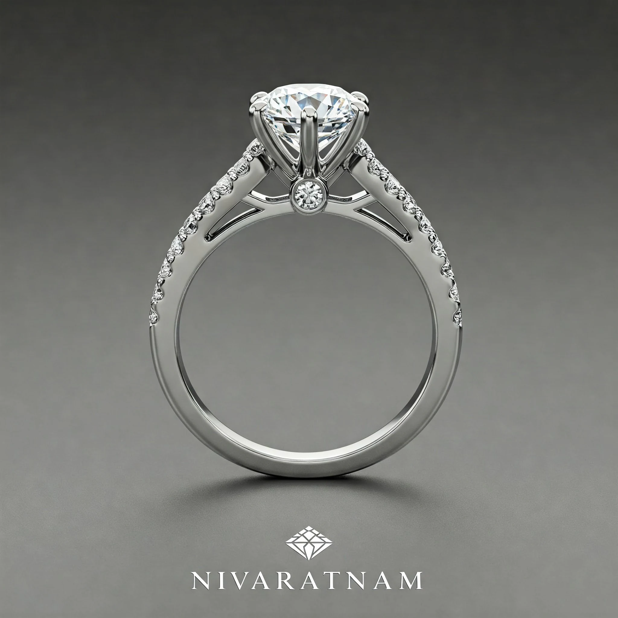 Round ring in white metal, side-profile view