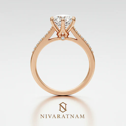 Round ring in rose gold, rear-profile view