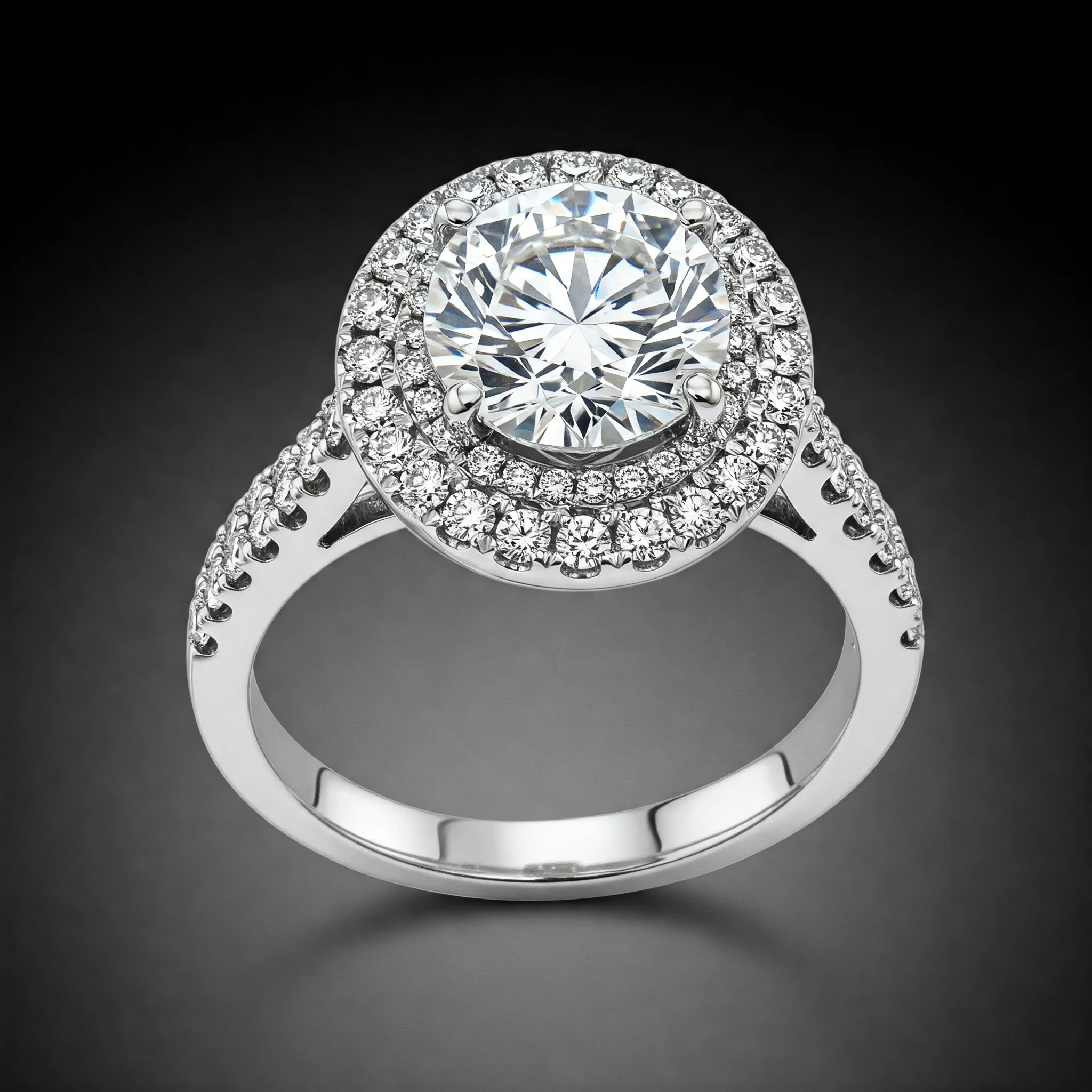Round ring in white metal, front view
